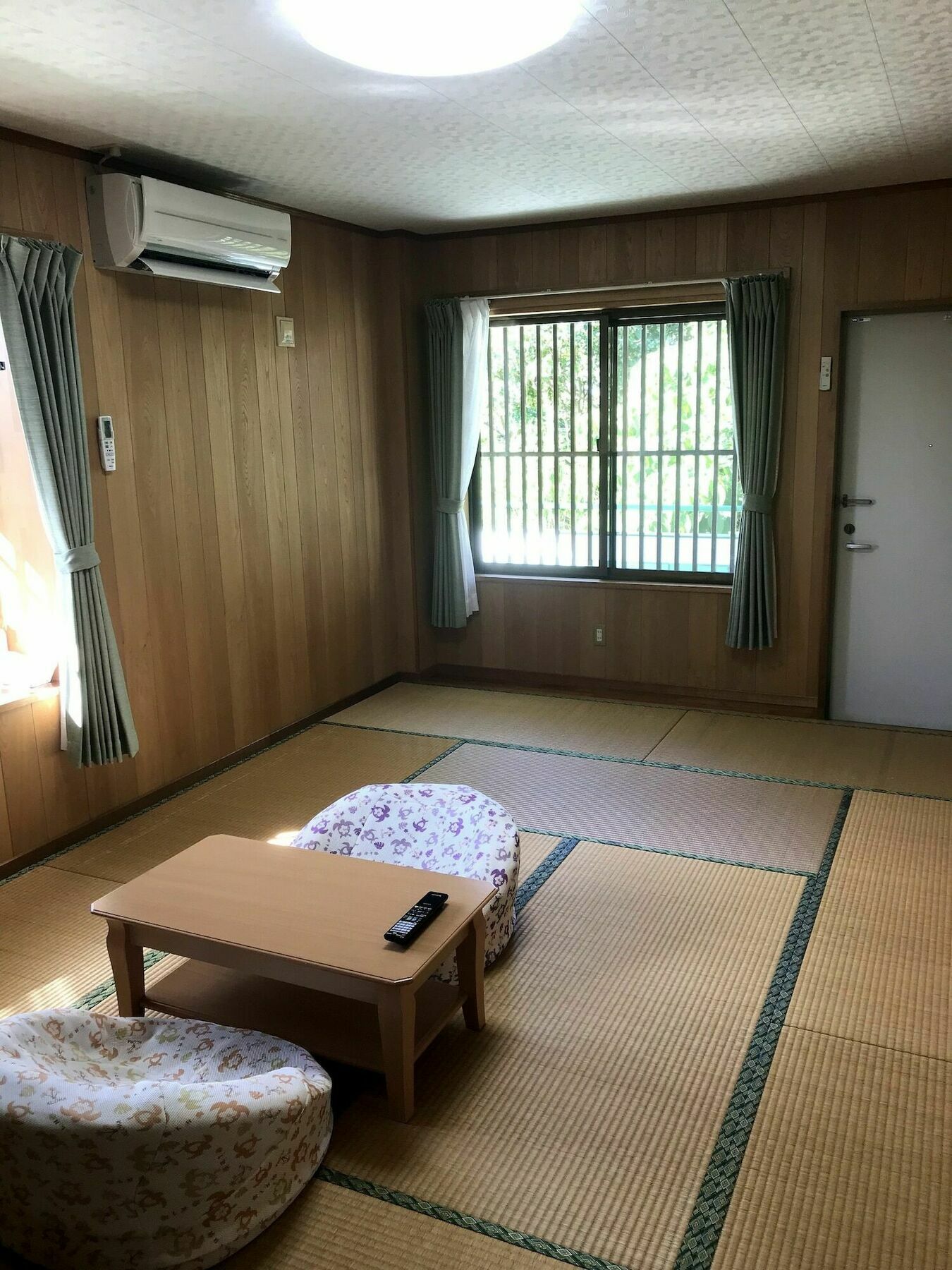 Minshuku Shizu Hotel Onna Ngoại thất bức ảnh